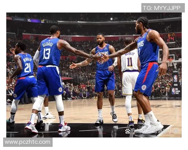 快船与独行侠激战正酣谁能在季后赛中笑到最后